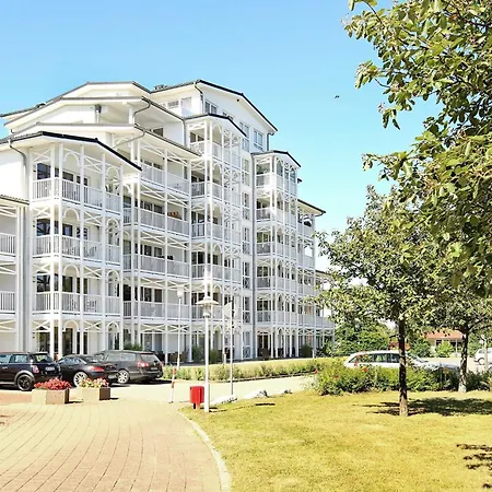 6 Person In Apartman